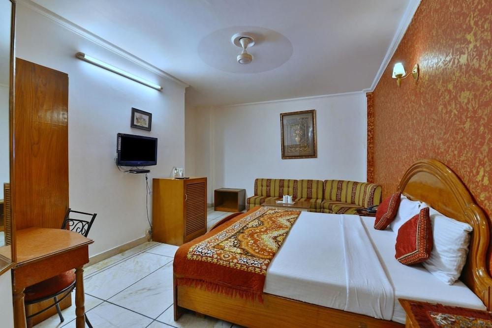 Hotel Rahul Palace Нью-Делі Екстер'єр фото