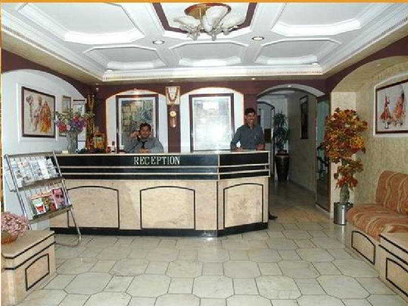 Hotel Rahul Palace Нью-Делі Інтер'єр фото