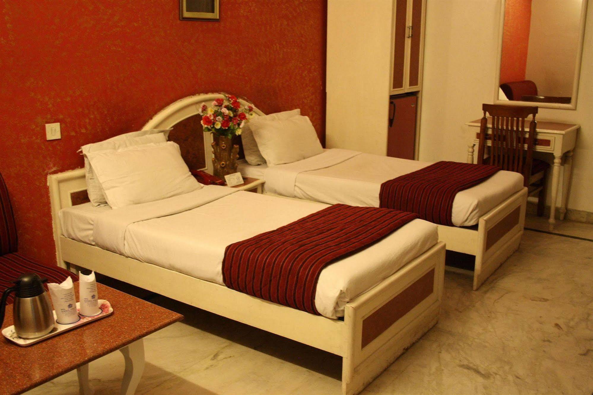 Hotel Rahul Palace Нью-Делі Номер фото