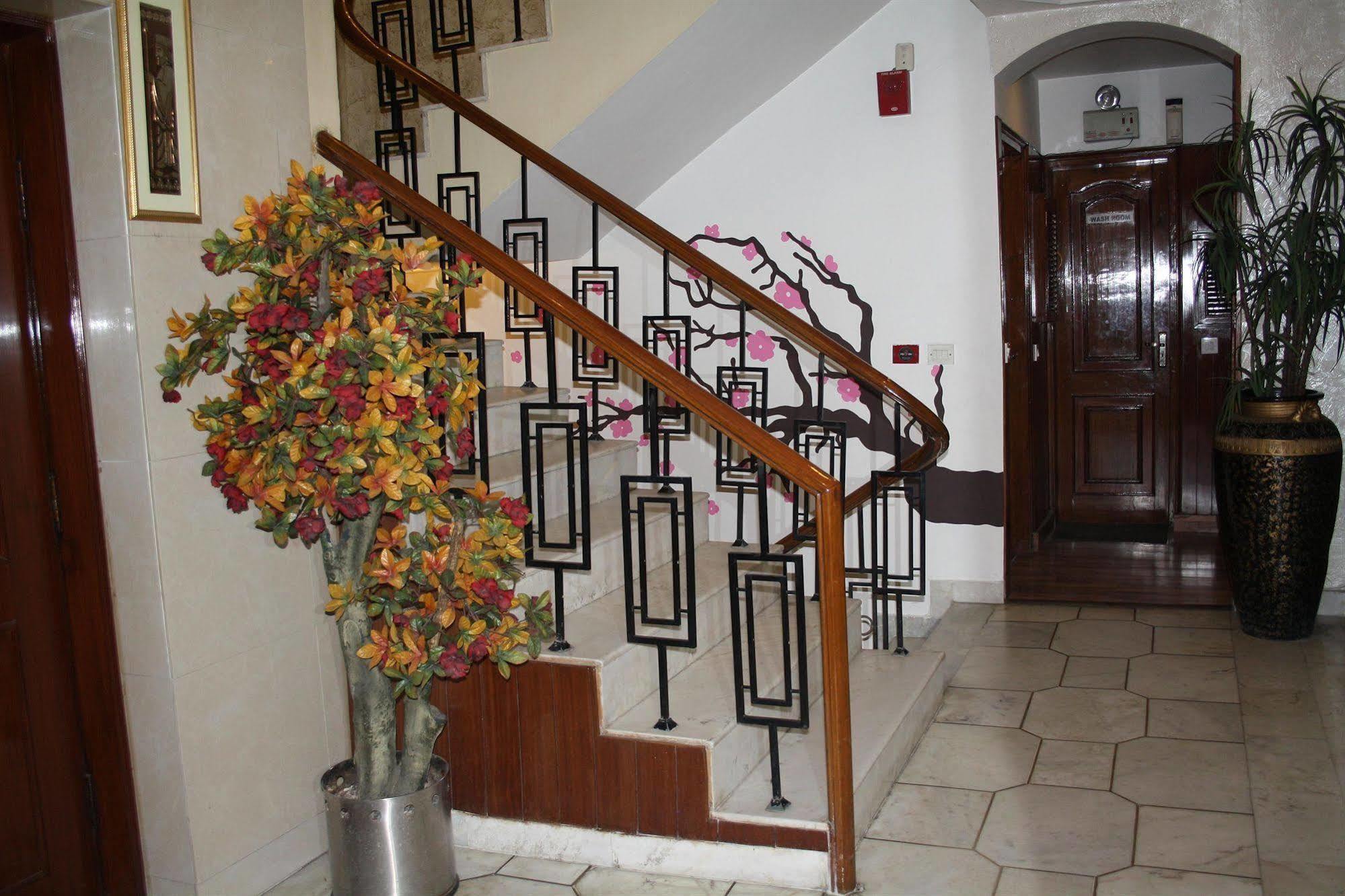 Hotel Rahul Palace Нью-Делі Інтер'єр фото